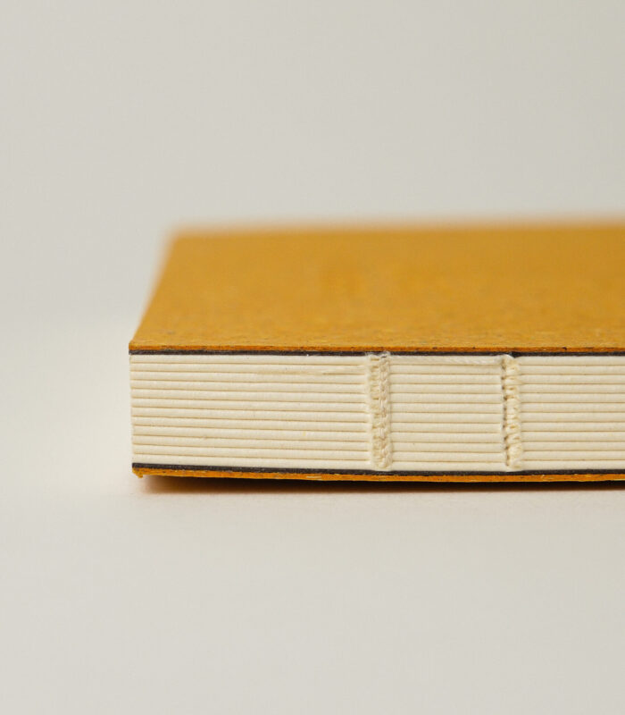 Sarı Kırçıllı Açık Ciltli Sert Kapaklı Defter - Görsel 3